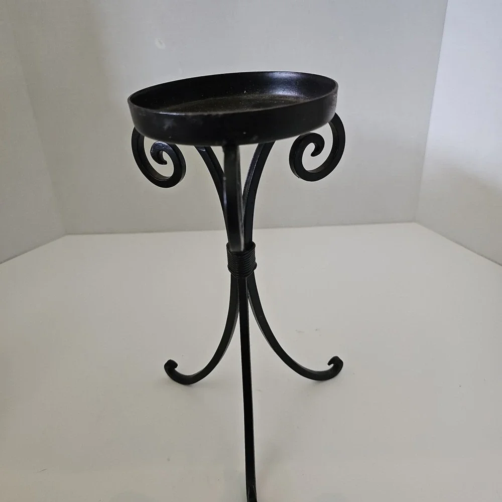 Candle‎ holder